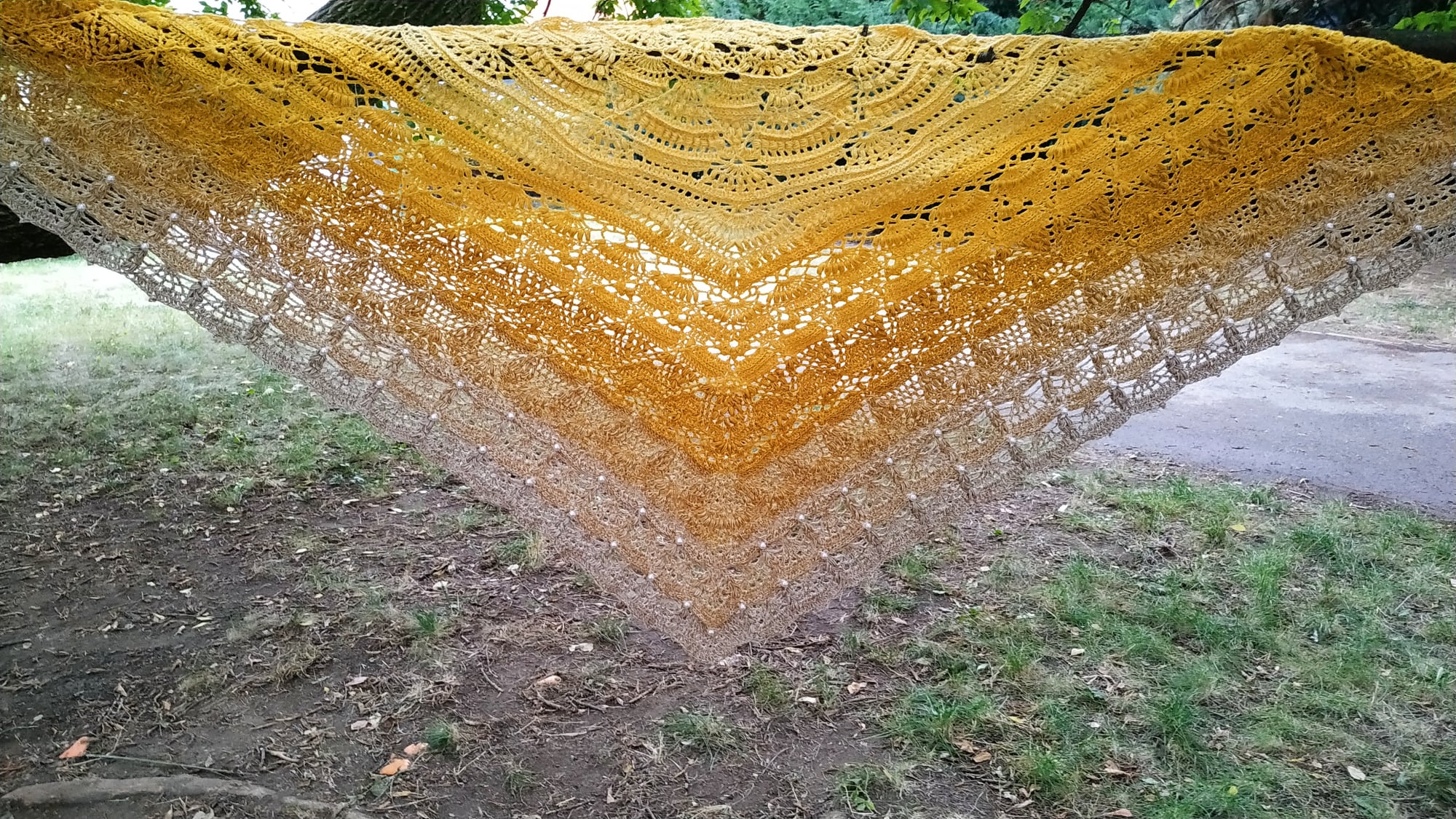 Augusta 3-nitka 2000m s lurexem 