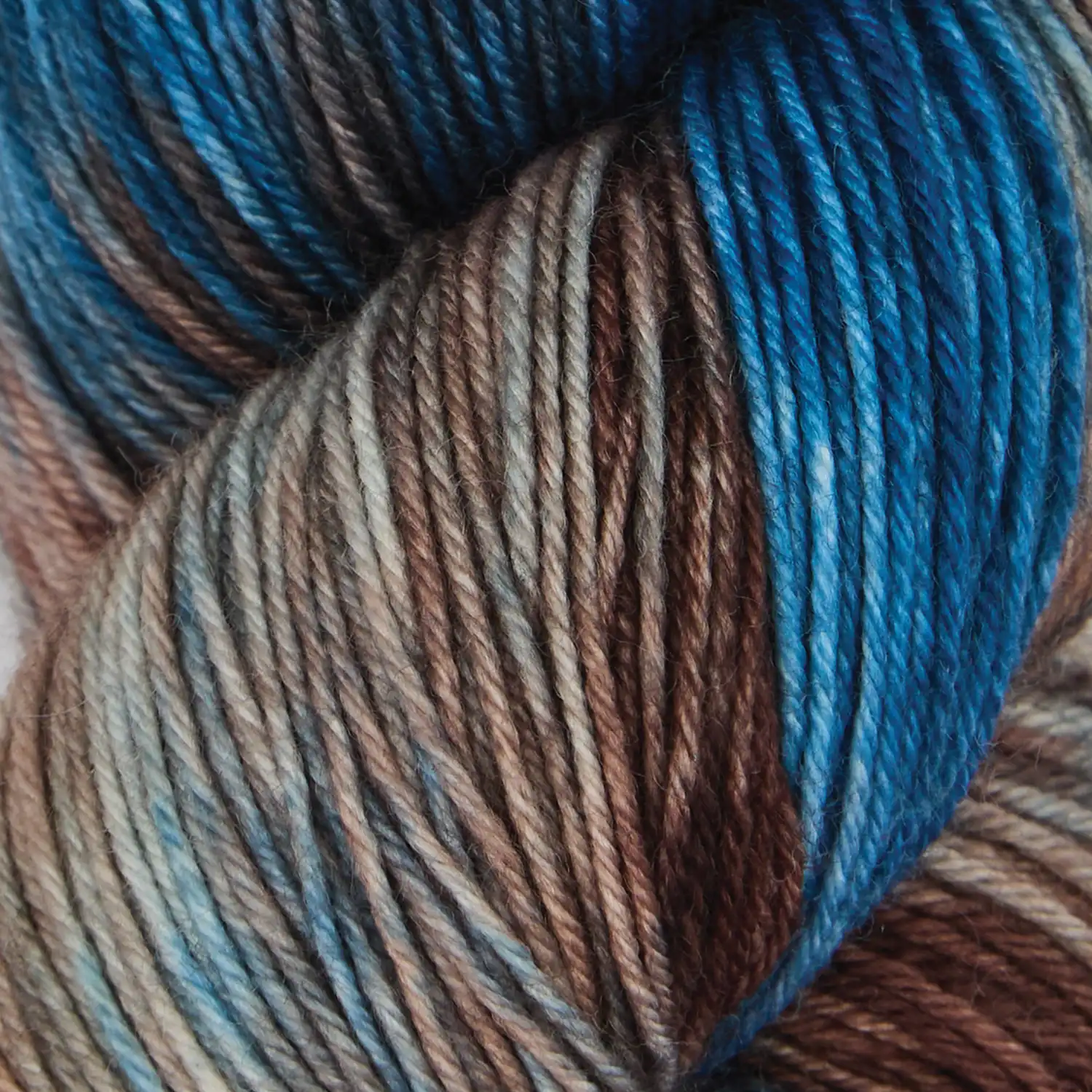 Symfonie Yarns Terra VR2012 Srub v lese