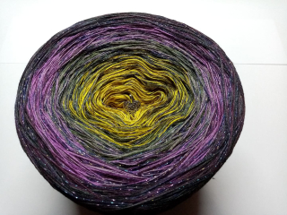 Lavínie 3-nitka 1600m s lurexem