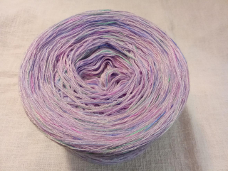 Levandulová romance 3-nitka 1000m s lurexem a duhovou nitkou