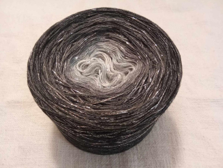 Noční hvězda 3-nitka 1000m s lurexem