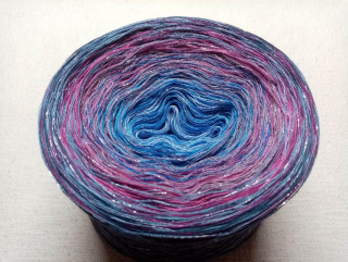 V borůvčí 3-nitka 1200m s lurexem