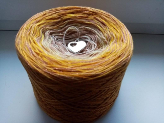 Velbloudi v poušti 3-nitka 1100m s lurexem